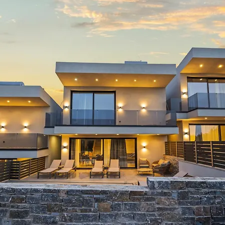 Villa Luxury By Temma Agriana